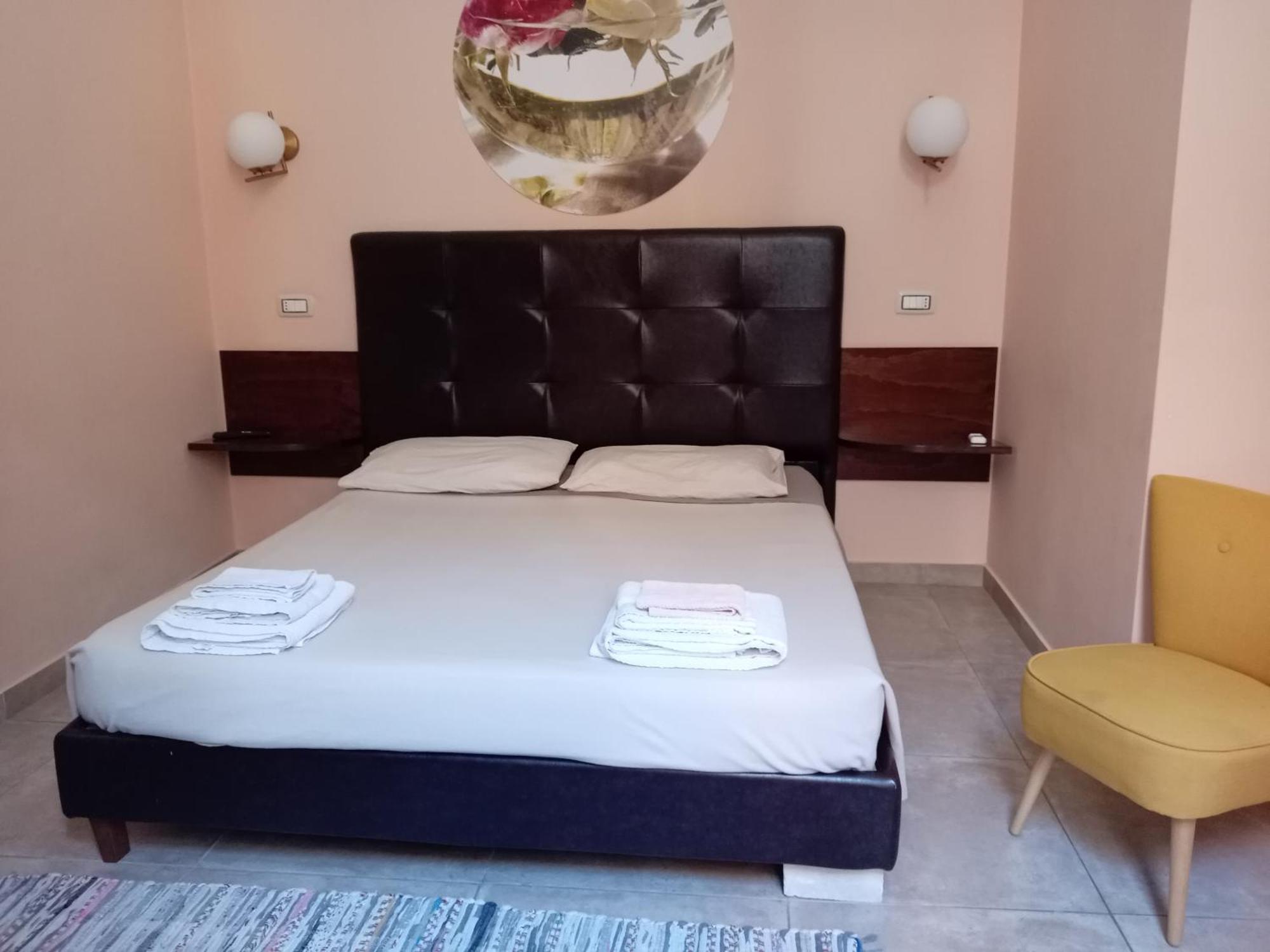 Piazza Verdi Liberty House Лечче Экстерьер фото