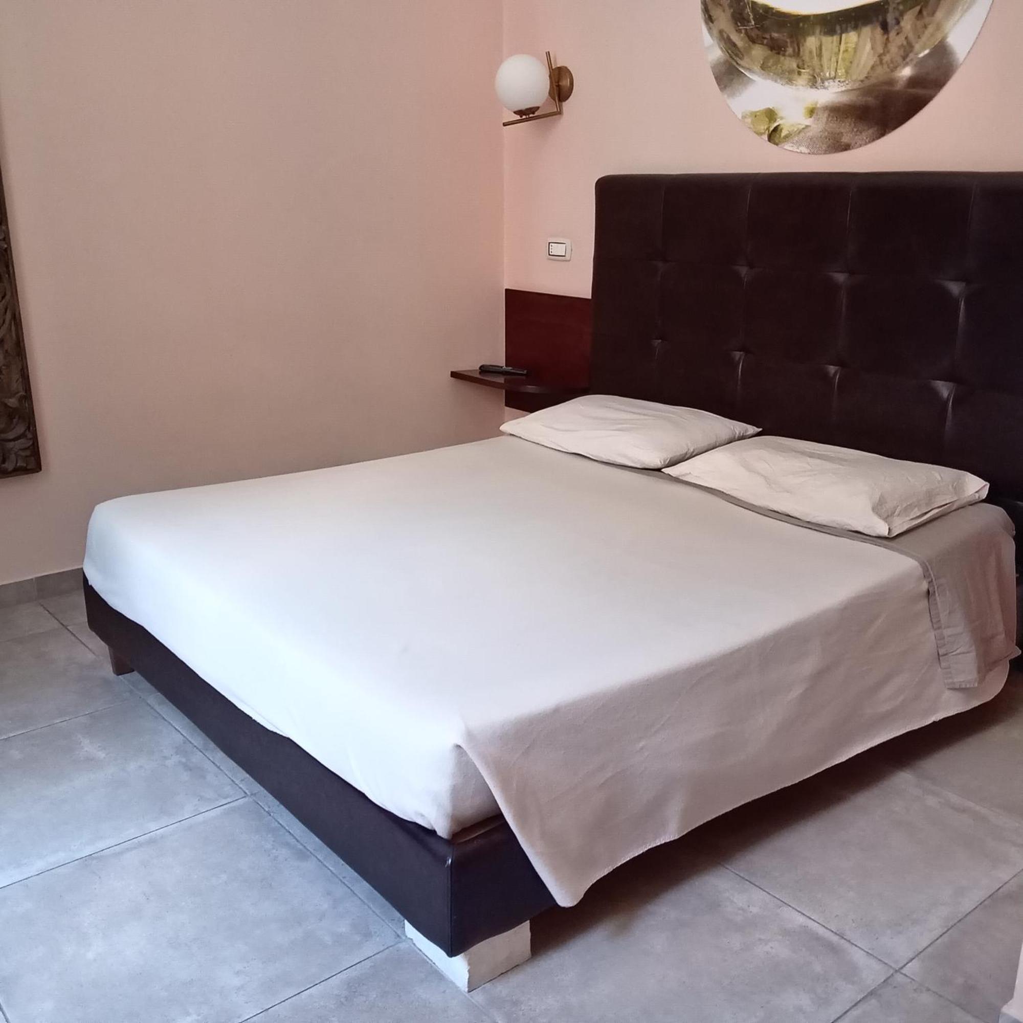 Piazza Verdi Liberty House Лечче Экстерьер фото
