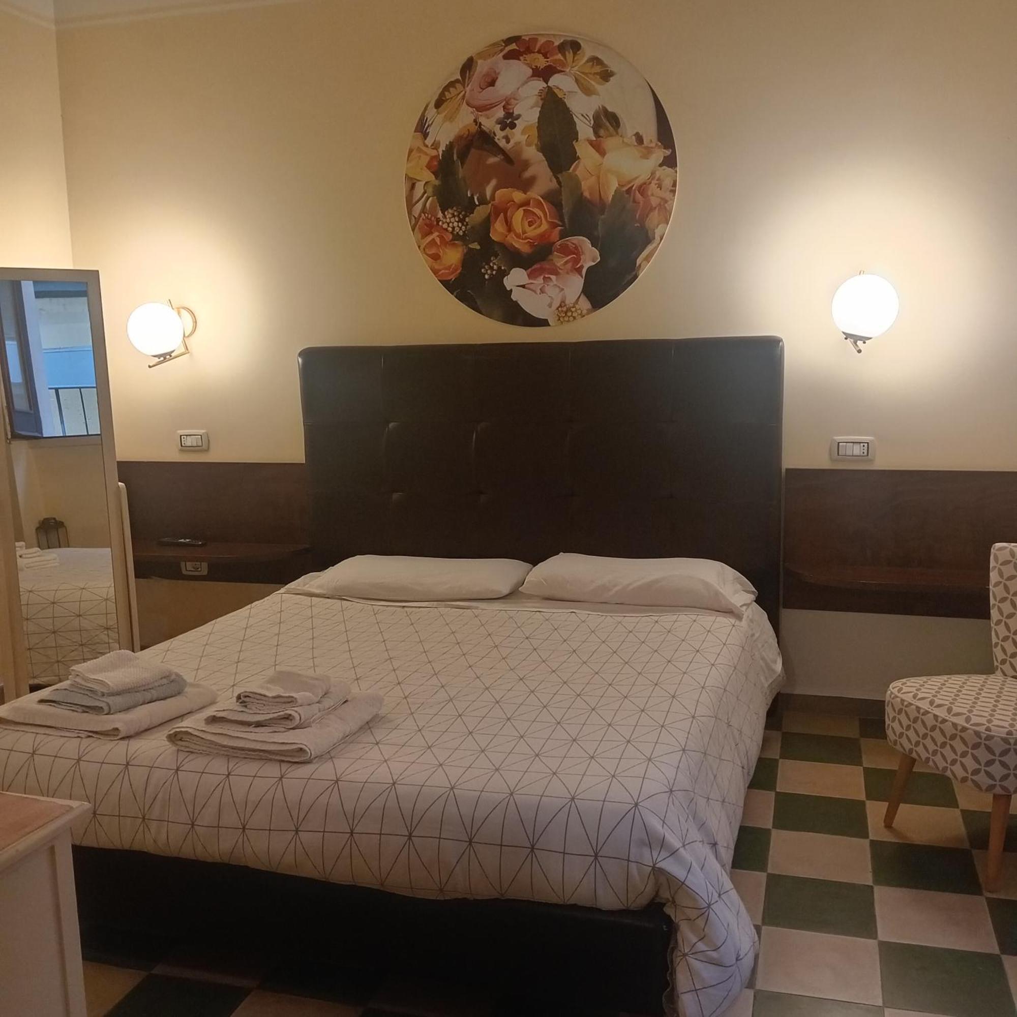 Piazza Verdi Liberty House Лечче Экстерьер фото